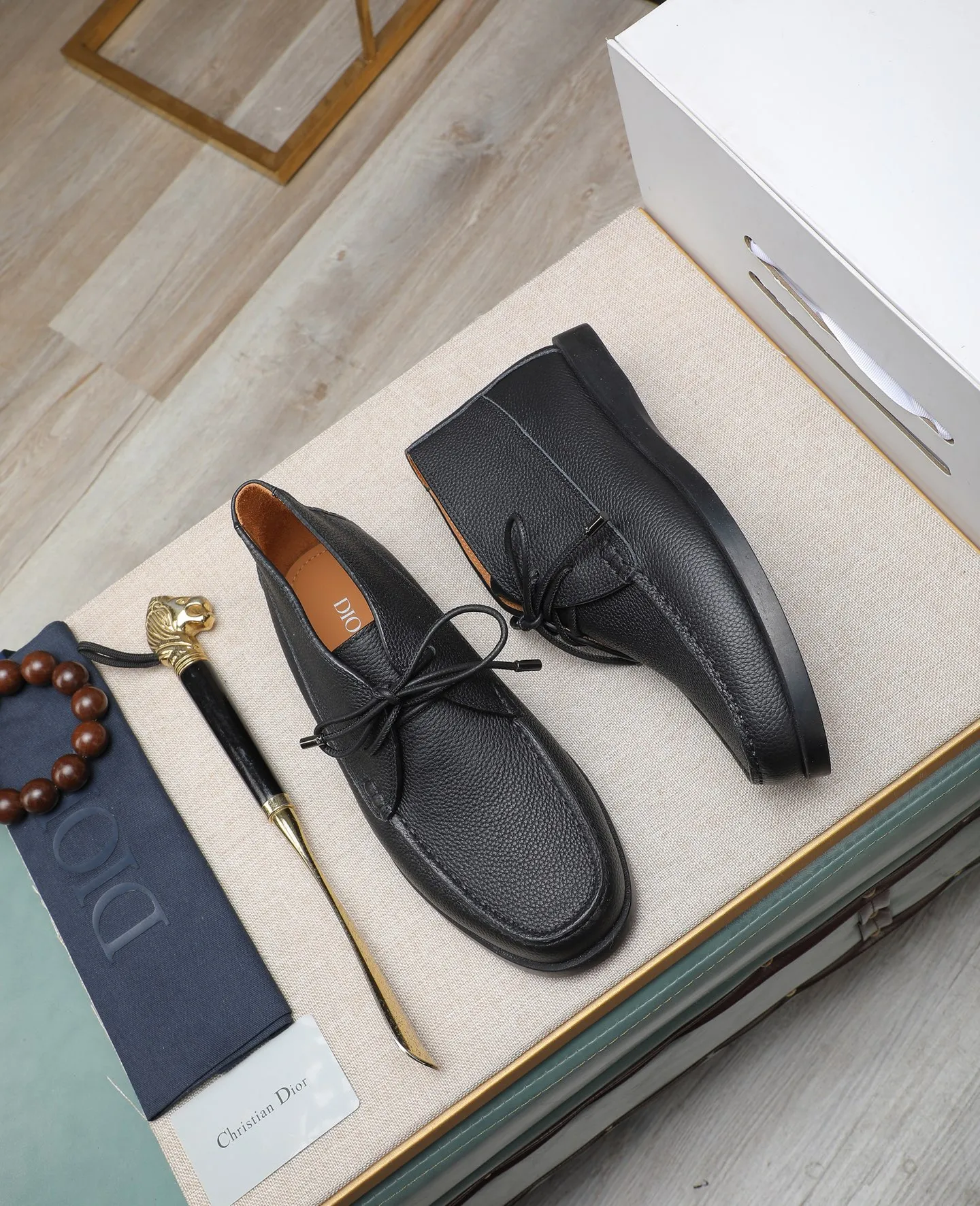 Men's shoes 💰600💰Water-dyed cow lining Original order quality Dior —🆘. Dior Original order purchase, high-end leather shoes, fabric: Made of Italian imported cowhide➕Water-dyed cow lining/cowhide lining➕Specially available original outsole, fine workmanship, real-life photos🎬Size: 38-44 (with full set of packaging)